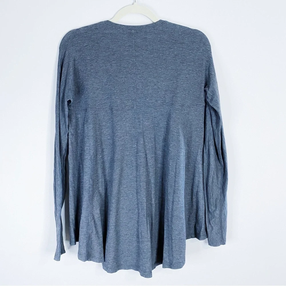 Lululemon - Long Sleeve Grey Top